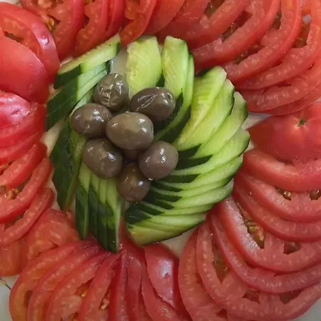 St.pauli 3* شكودر